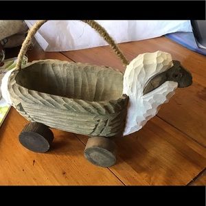 NWOT Perfect Spring Decoration Stunning Lamb on Wheels